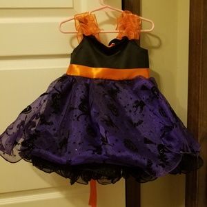 Halloween pageant ooc